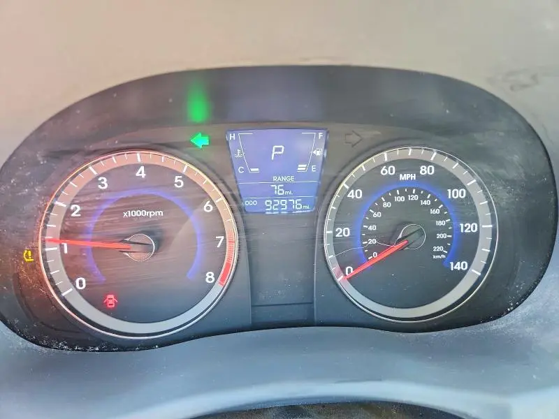 2013 HYUNDAI ACCENT GS  