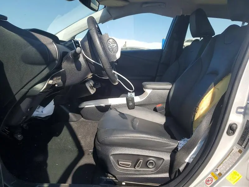2016 TOYOTA PRIUS FOUR  