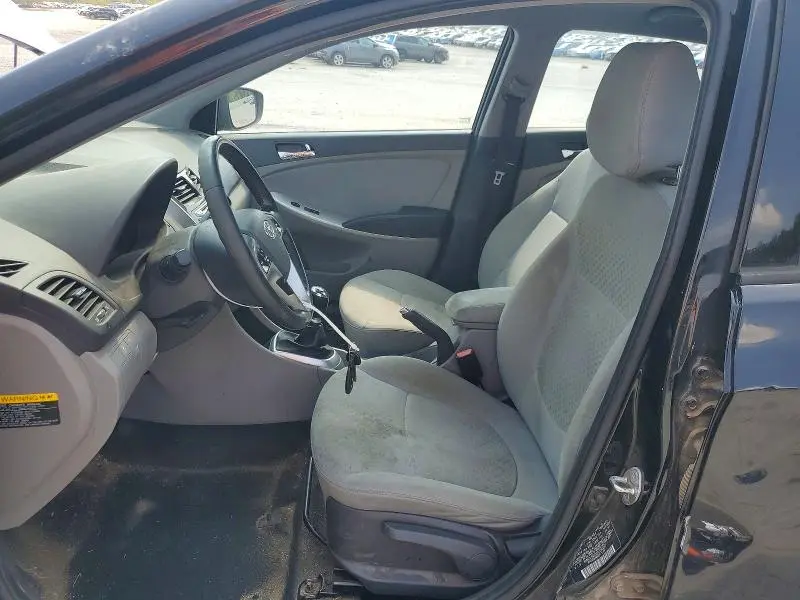 2014 HYUNDAI ACCENT SE  