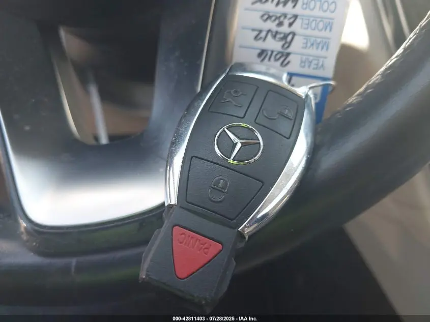 2016 MERCEDES-BENZ C 300 LUXURY/SPORT