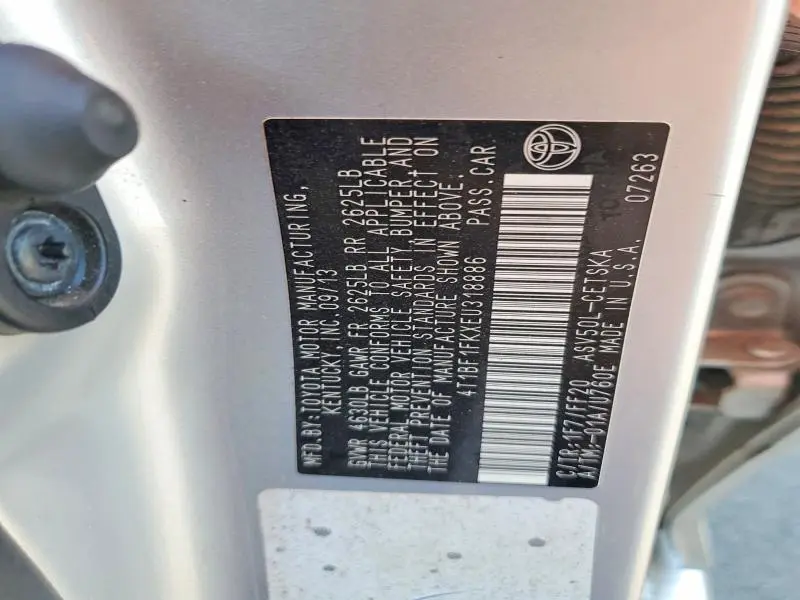 2014 TOYOTA CAMRY SE  