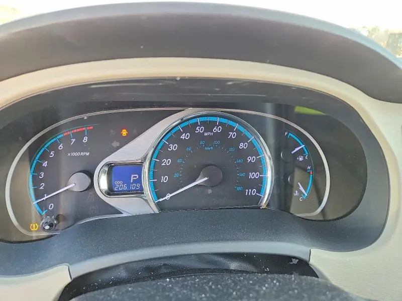 2011 TOYOTA SIENNA XLE  