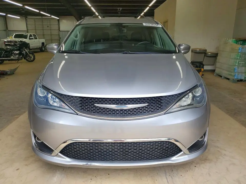 2017 CHRYSLER PACIFICA TOURING L  