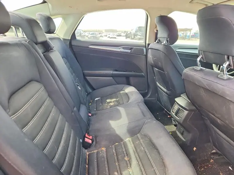 2013 FORD FUSION SE  