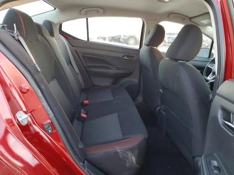 2022 NISSAN VERSA SR  