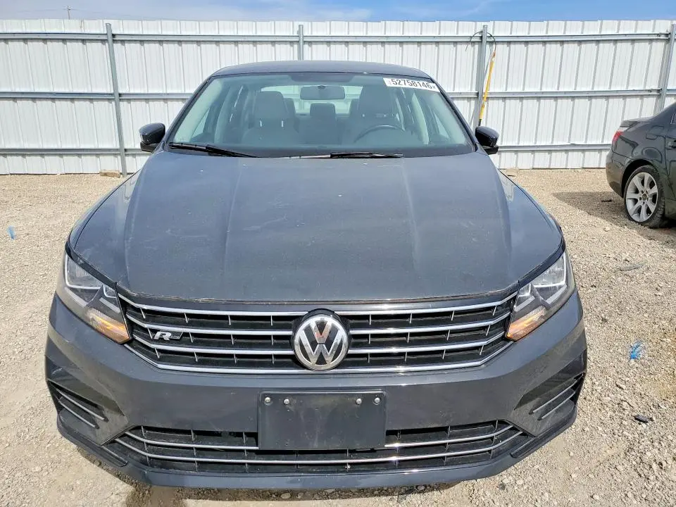 2017 VOLKSWAGEN PASSAT R-LINE  