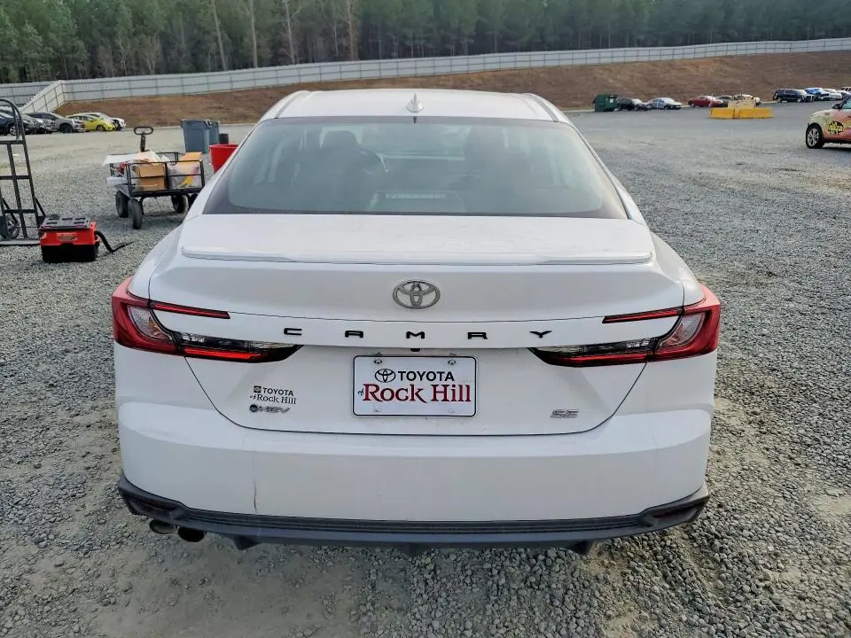 2025 TOYOTA CAMRY XSE  