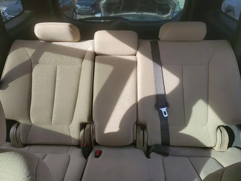 2012 HYUNDAI SANTA FE GLS  