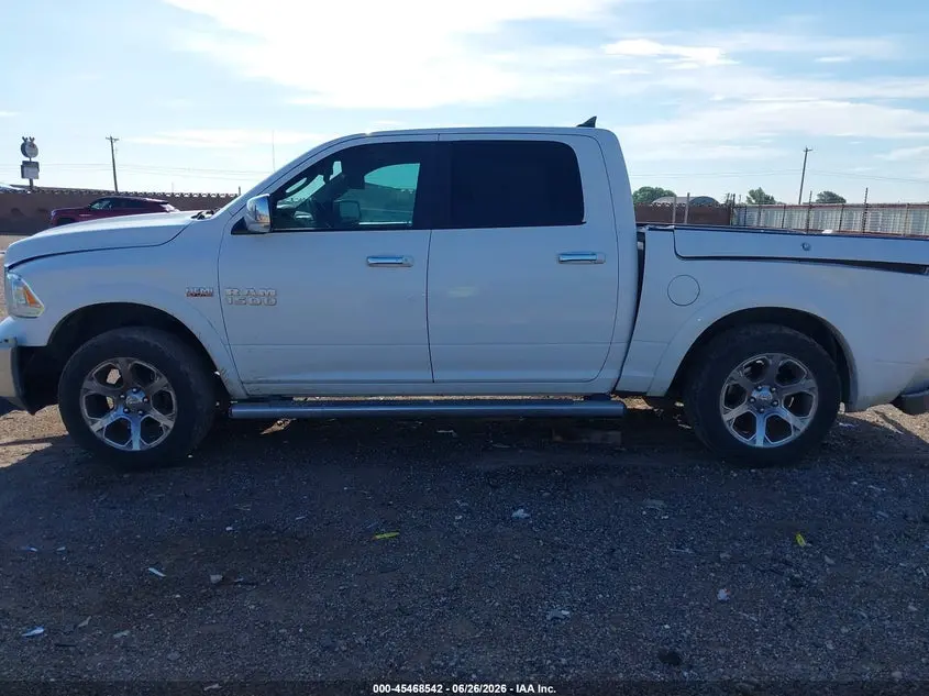 2017 RAM 1500 LARAMIE  4X4 5'7 BOX