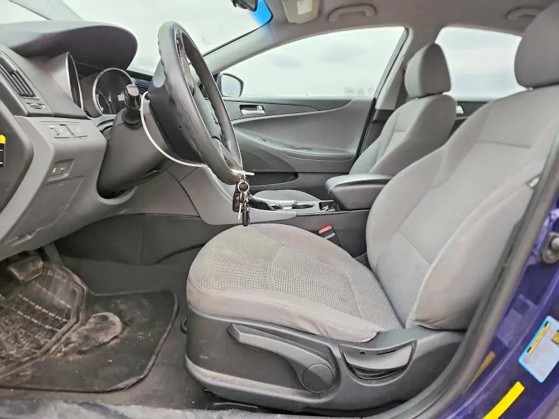 2012 HYUNDAI SONATA GLS  