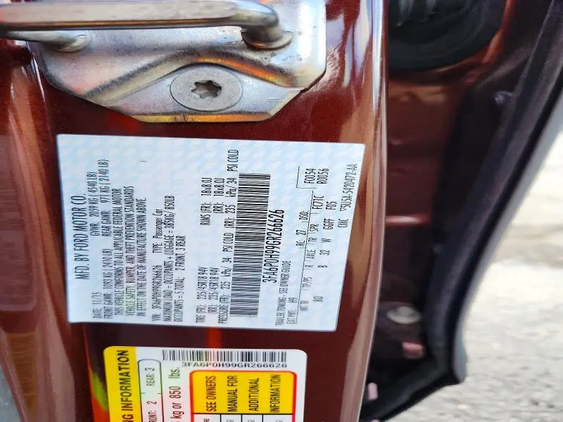 2016 FORD FUSION SE  