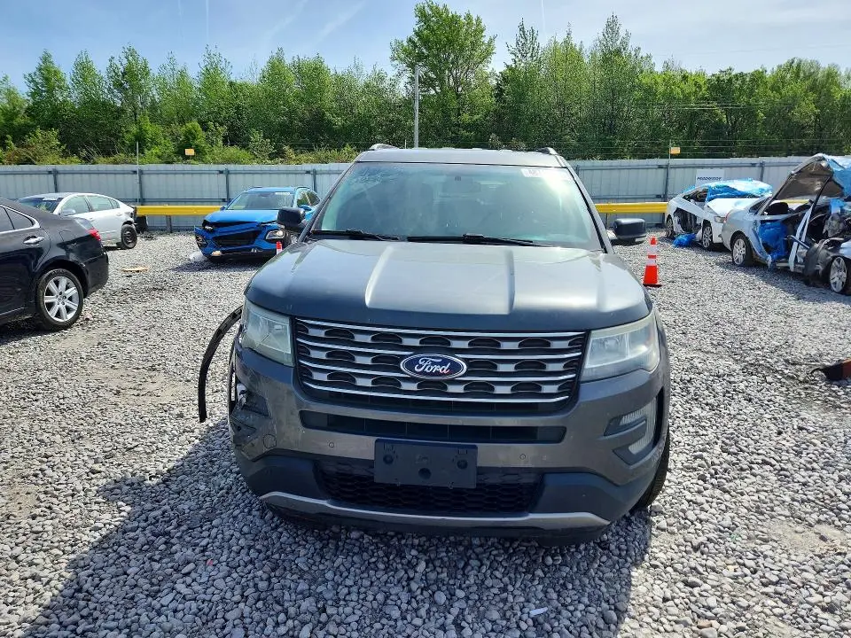 2017 FORD EXPLORER XLT  