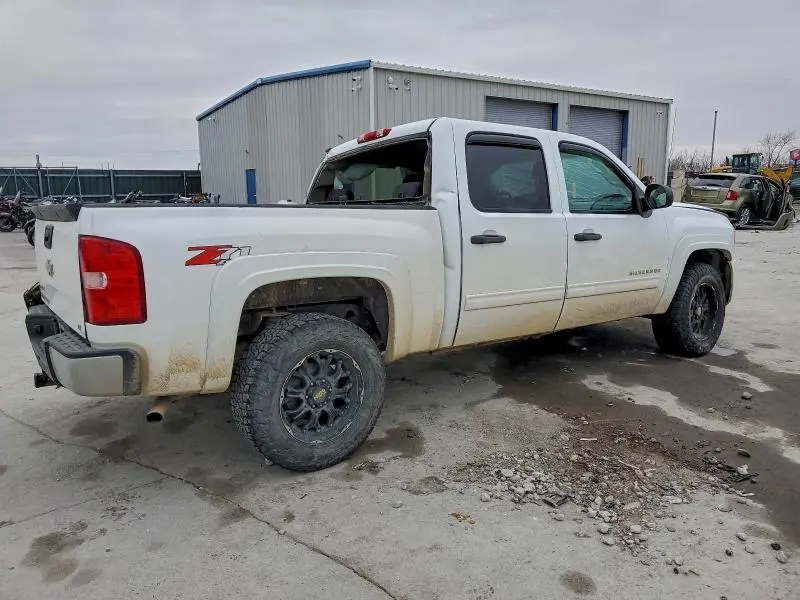2011 CHEVROLET SILVERADO K1500 LT  