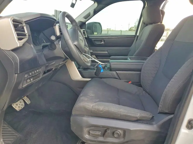 2025 TOYOTA TUNDRA   
