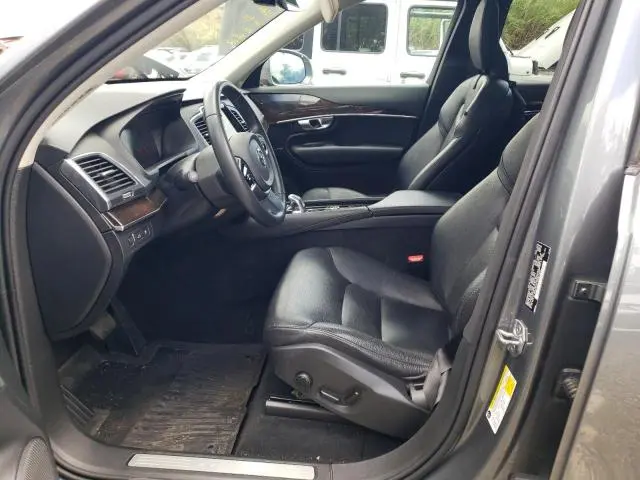 2019 VOLVO XC90 T8 MOMENTUM  
