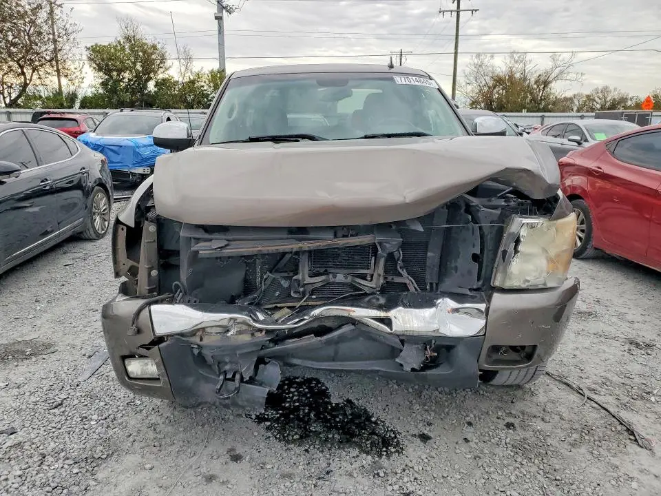 2011 CHEVROLET SILVERADO K1500 LT  