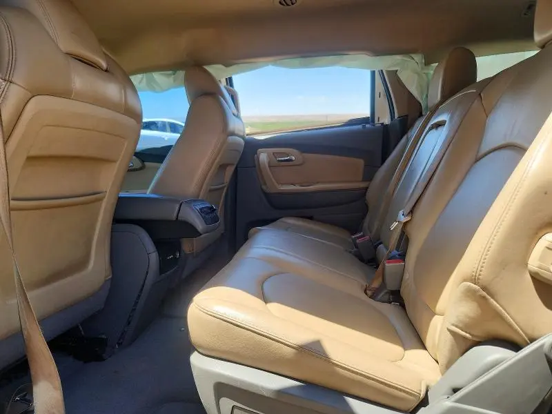 2012 CHEVROLET TRAVERSE LT  