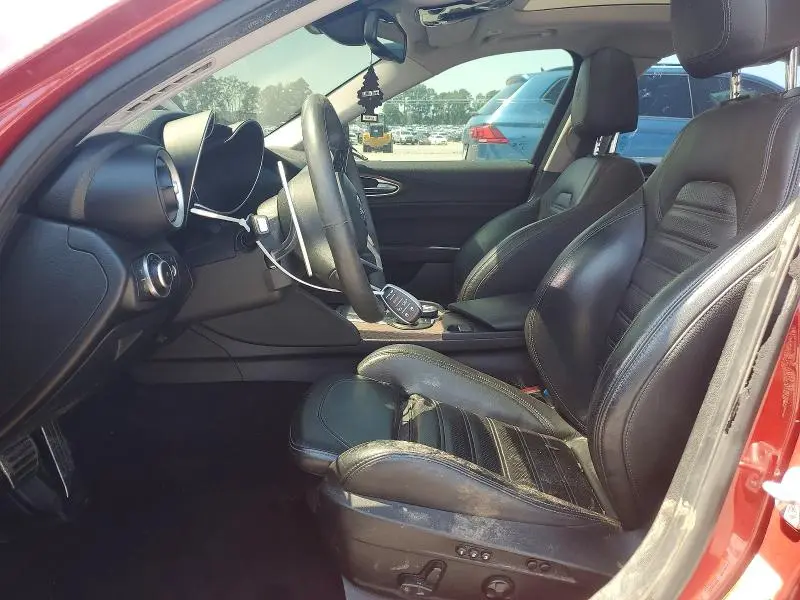 2017 ALFA ROMEO GIULIA TI  