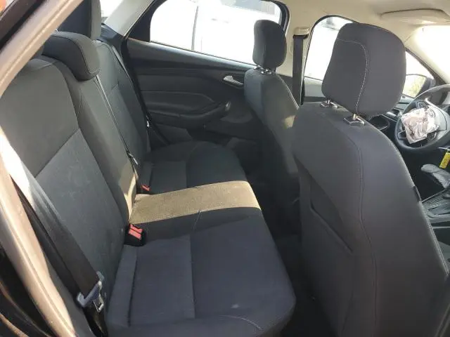 2018 FORD FOCUS SE  