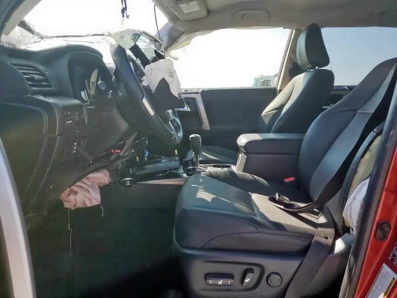 2023 TOYOTA 4RUNNER SE