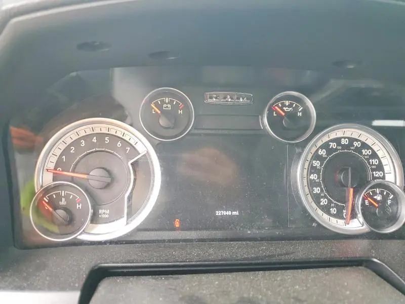 2013 RAM 1500 SLT  