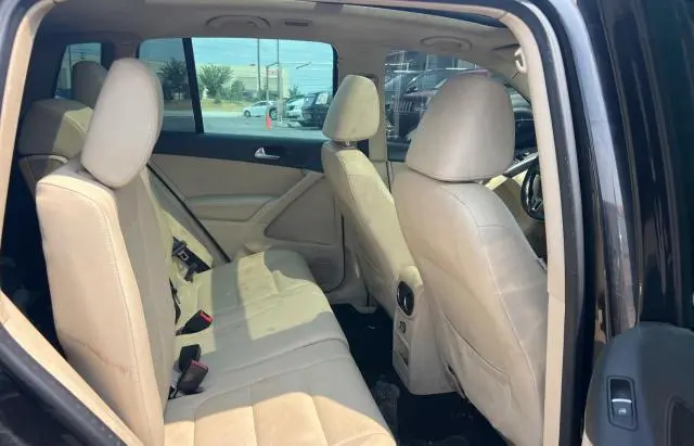 2015 VOLKSWAGEN TIGUAN S