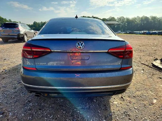 2019 VOLKSWAGEN PASSAT SE R-LINE  
