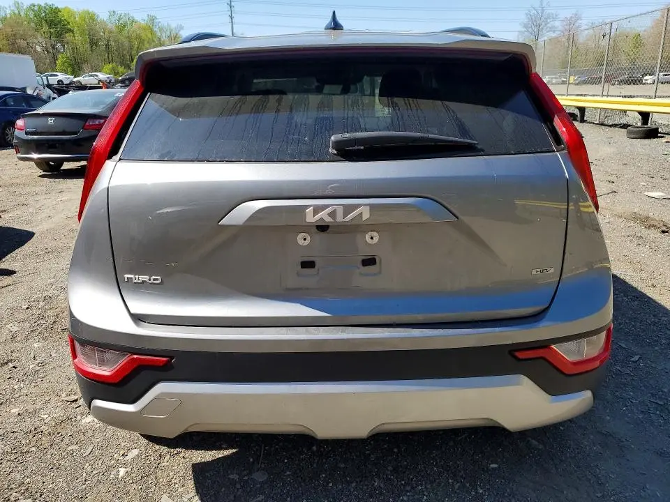 2023 KIA NIRO LX  