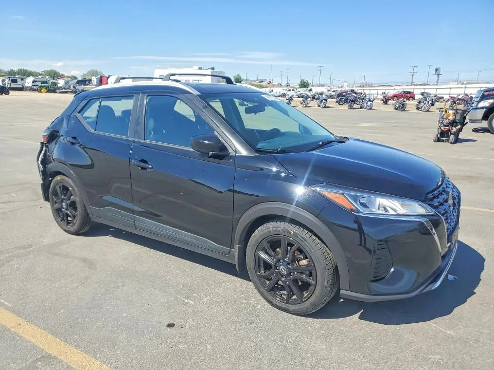 2023 NISSAN KICKS   