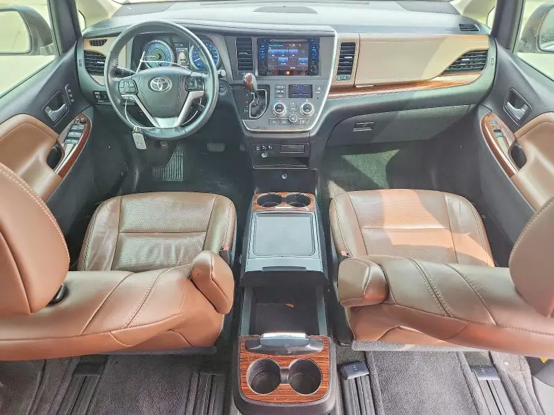 2015 TOYOTA SIENNA LIMITED 7-PASSENGER  