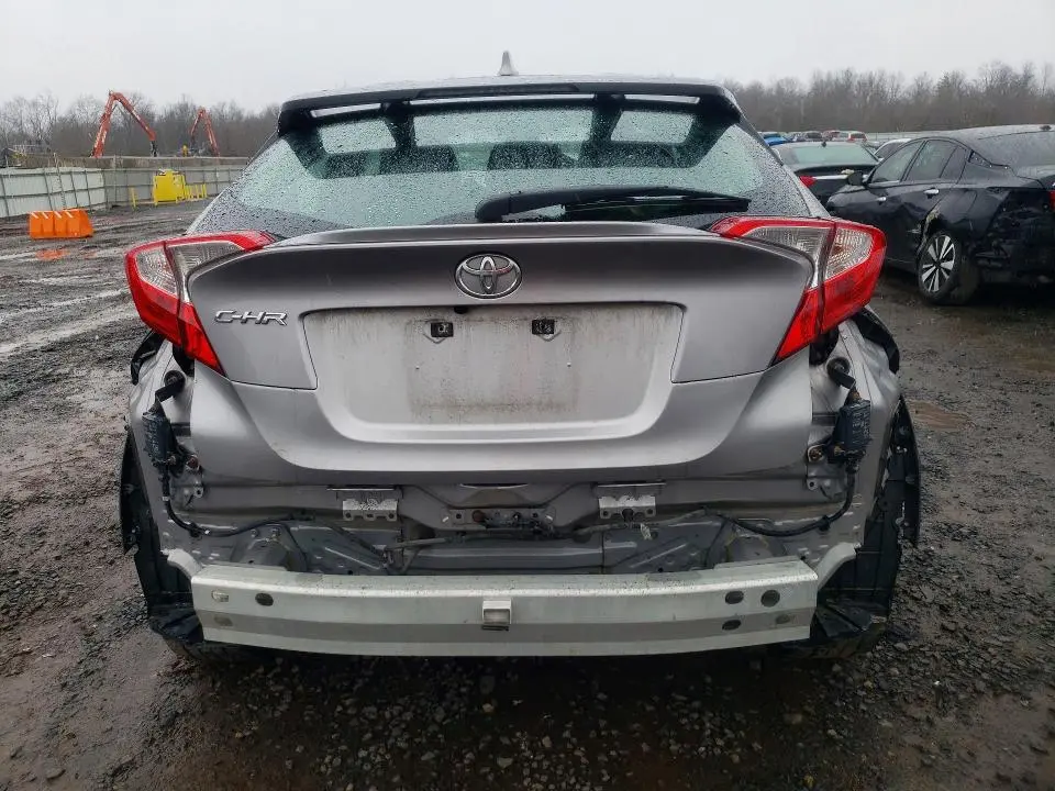 2018 TOYOTA C-HR XLE PREMIUM  