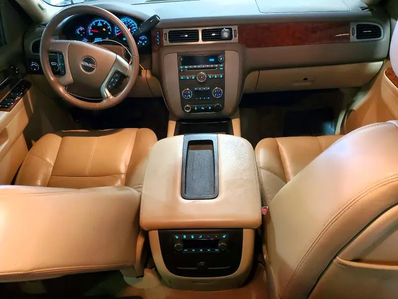 2011 GMC YUKON SLT  