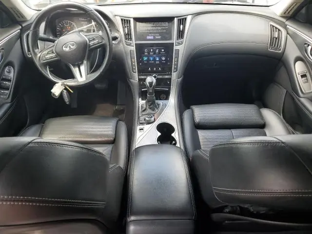 2018 INFINITI Q50 LUXE