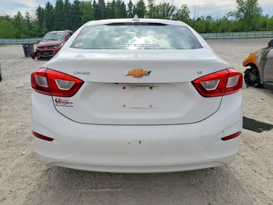 2016 CHEVROLET CRUZE LT  