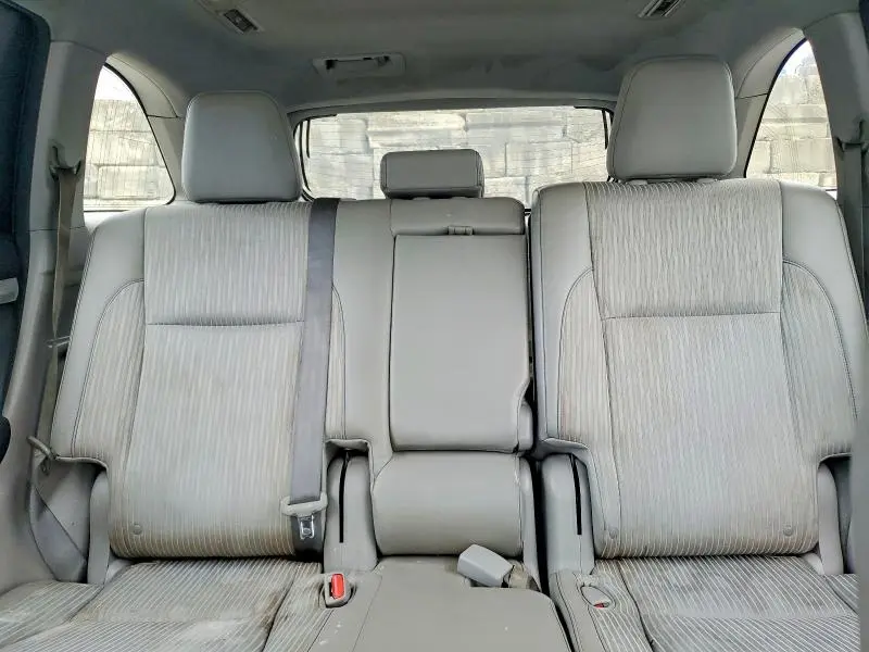 2014 TOYOTA HIGHLANDER LE PLUS  