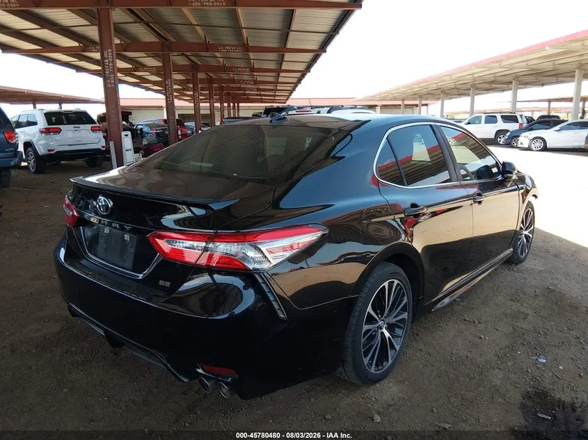 2019 TOYOTA CAMRY SE