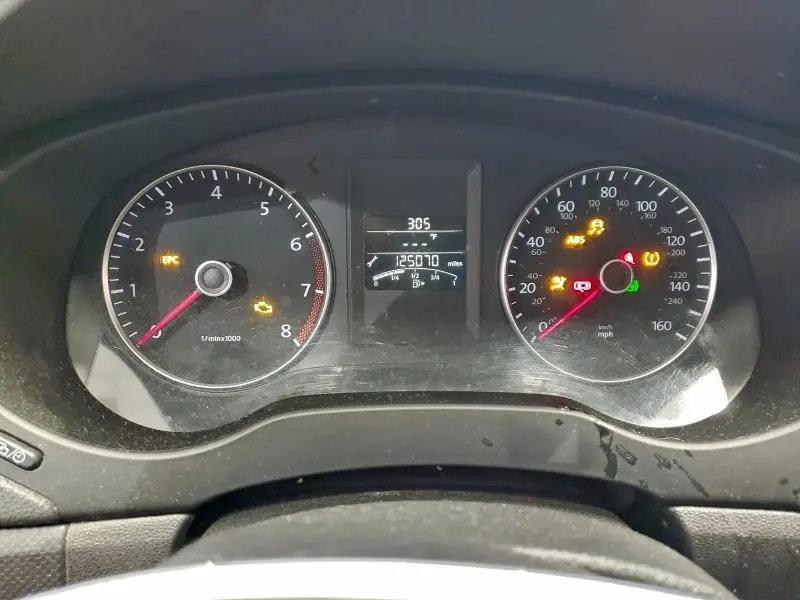 2012 VOLKSWAGEN JETTA SE  