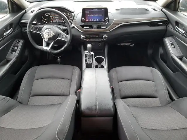 2024 NISSAN ALTIMA SV  