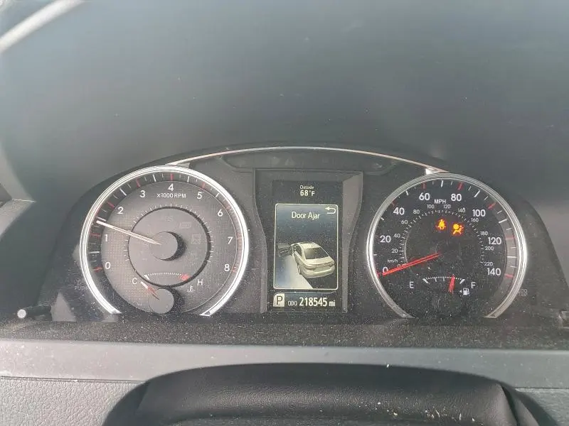 2015 TOYOTA CAMRY LE  