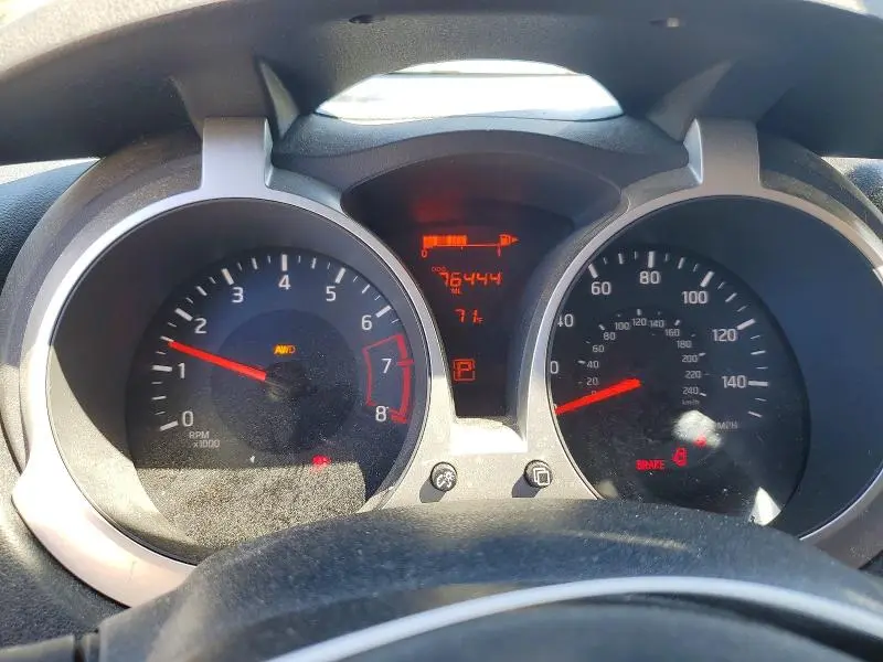 2016 NISSAN JUKE SL  