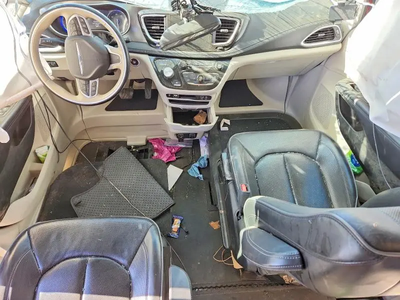2019 CHRYSLER PACIFICA LIMITED  