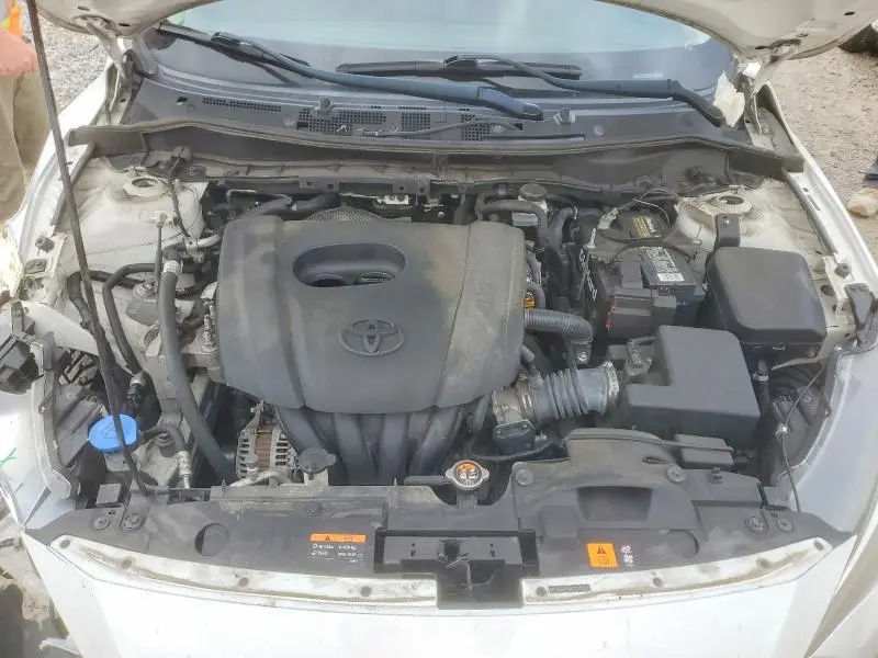 2019 TOYOTA YARIS LE  