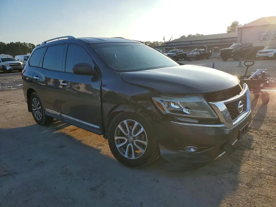2013 NISSAN PATHFINDER S  