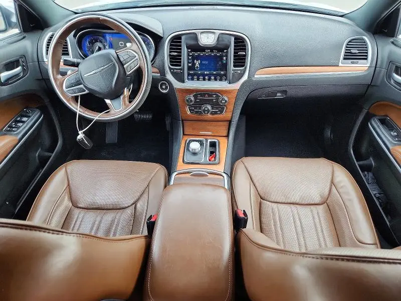 2019 CHRYSLER 300C   