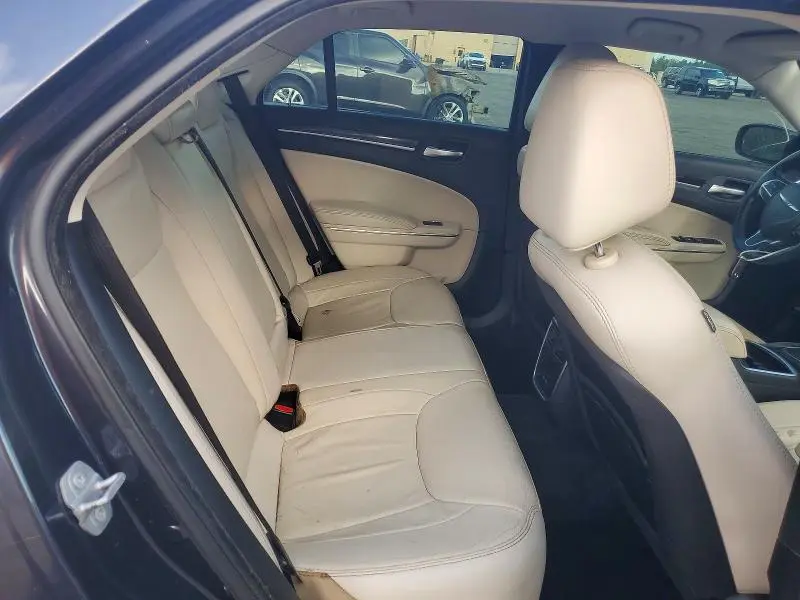 2015 CHRYSLER 300 LIMITED  
