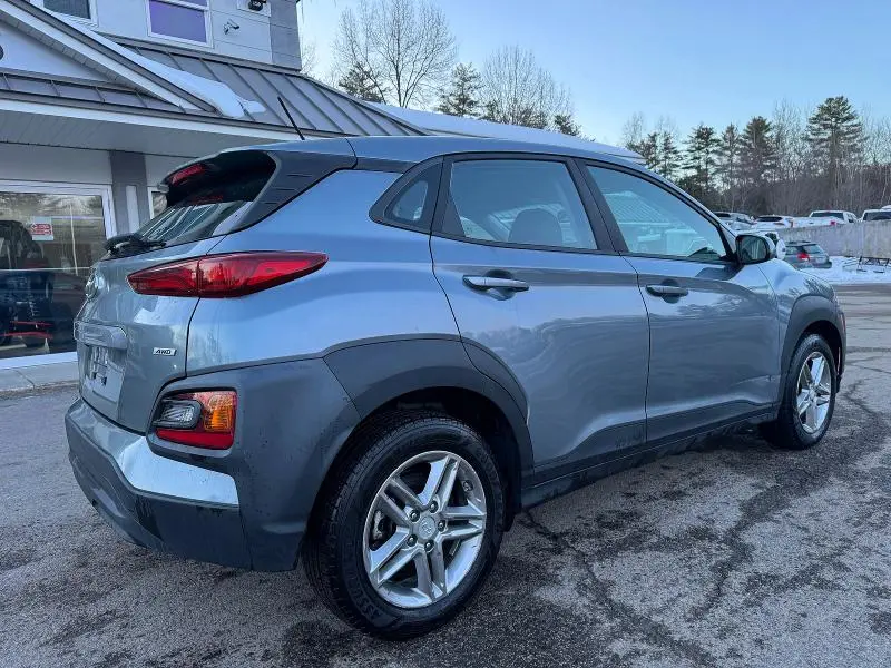 2019 HYUNDAI KONA SE  