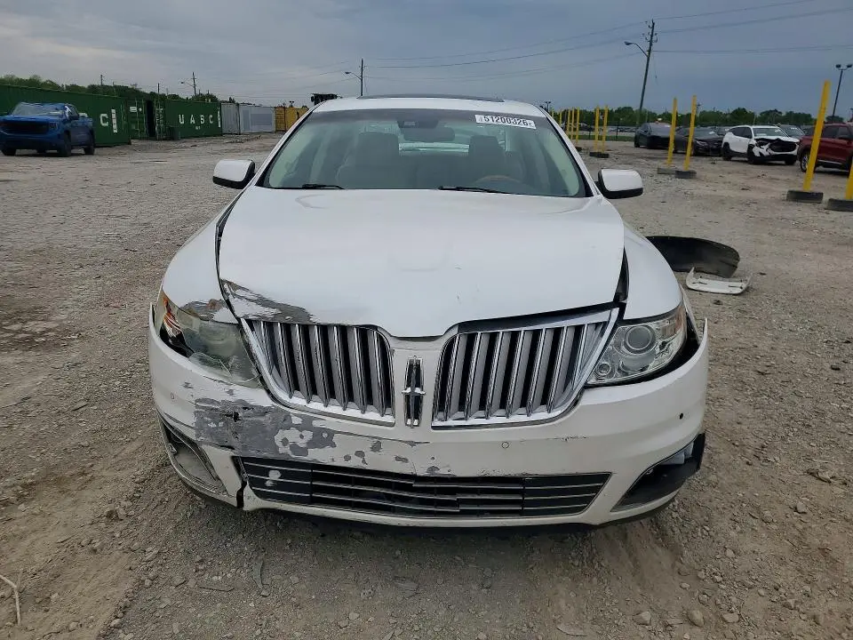 2010 LINCOLN MKS   