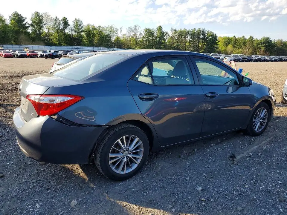 2015 TOYOTA COROLLA LE PLUS  