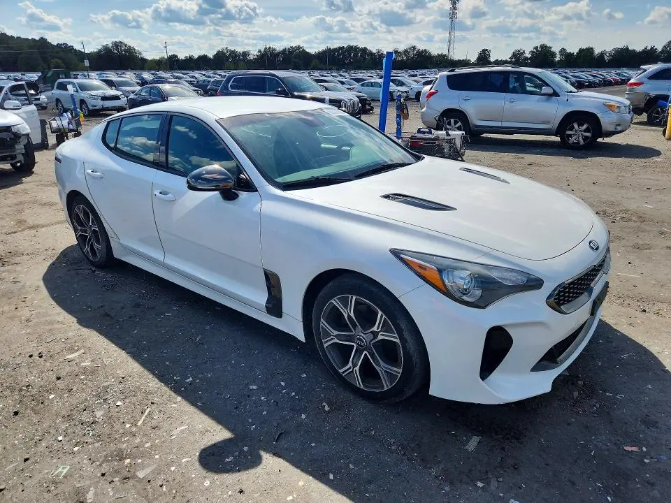 2020 KIA STINGER GT-LINE  