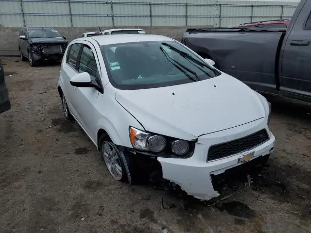 2016 CHEVROLET SONIC LT  